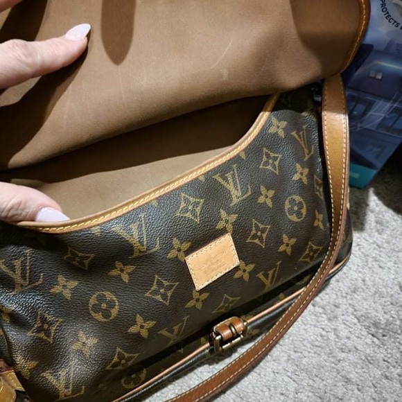 Louis Vuitton vintage purse - Picture 3 of 5